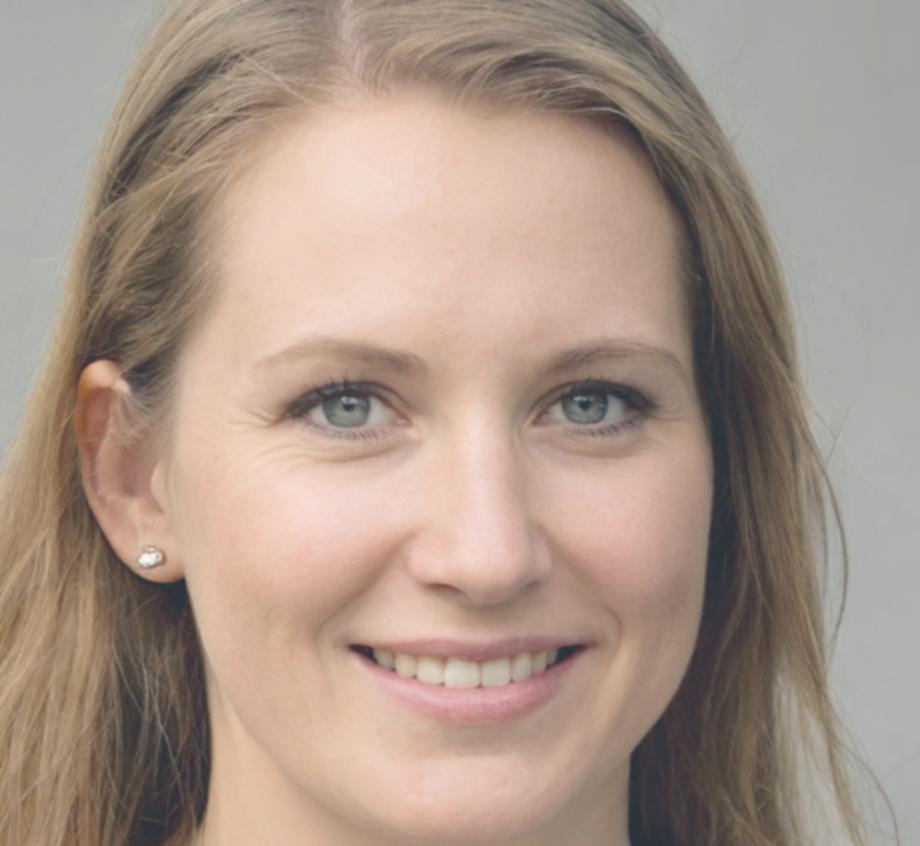 solenitharvia team member focusing on financial education development